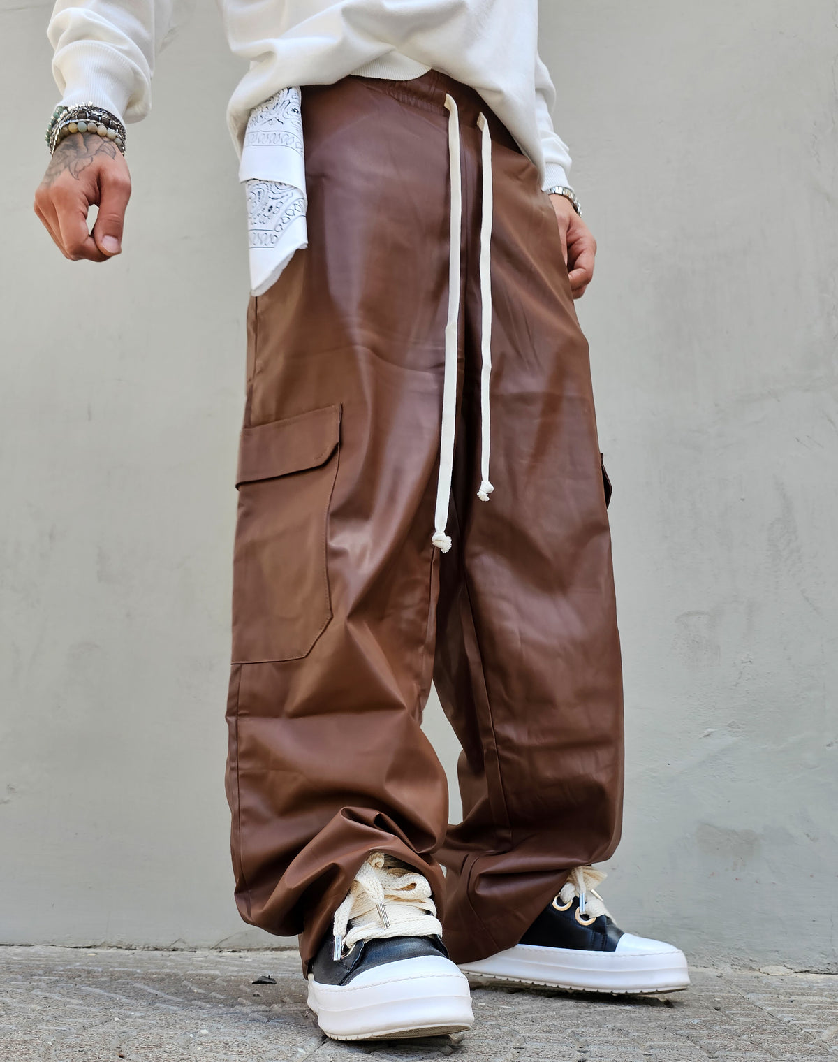 Pantalone Cargo in Ecopelle